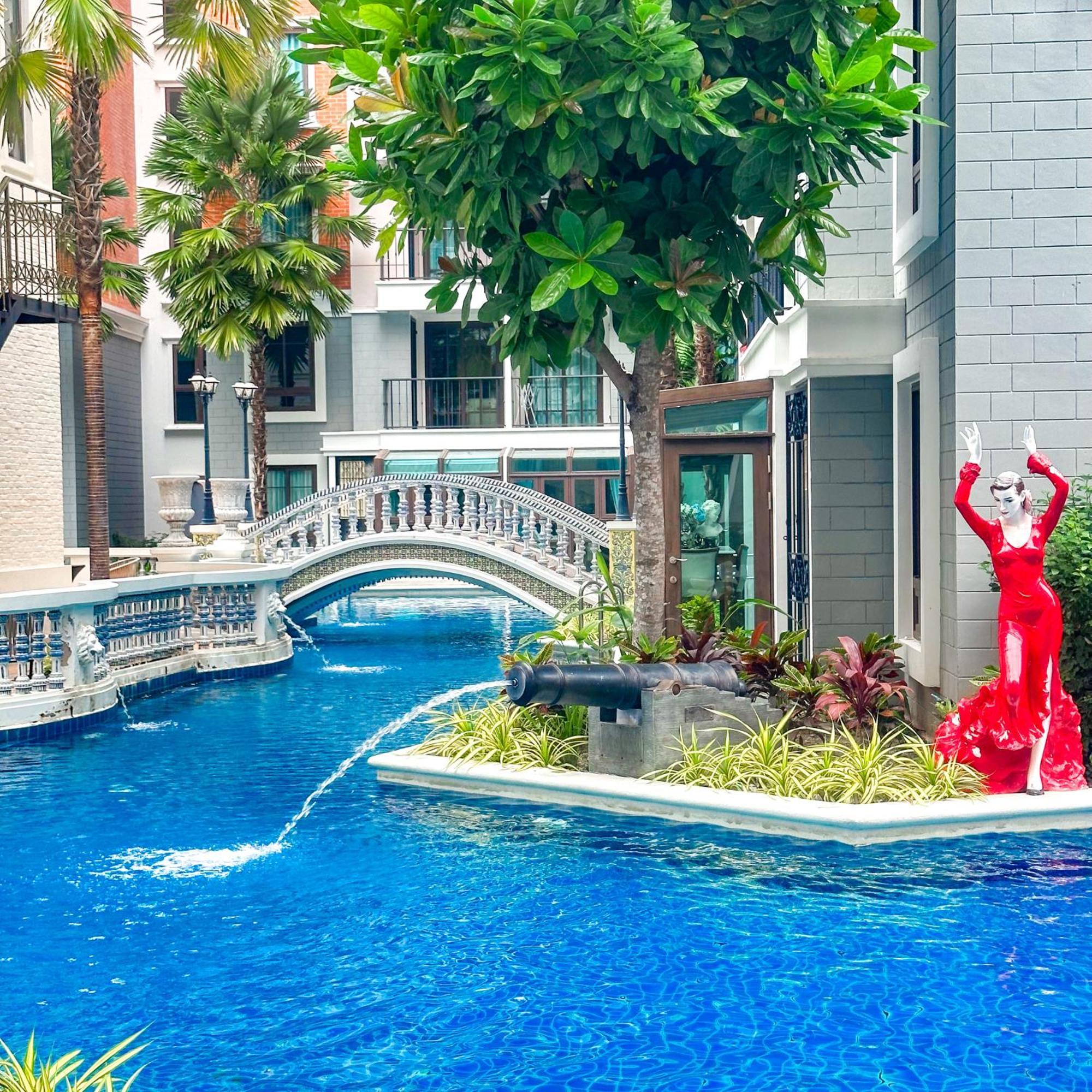 Espana Resort Jomtien Beach Pattaya Екстер'єр фото