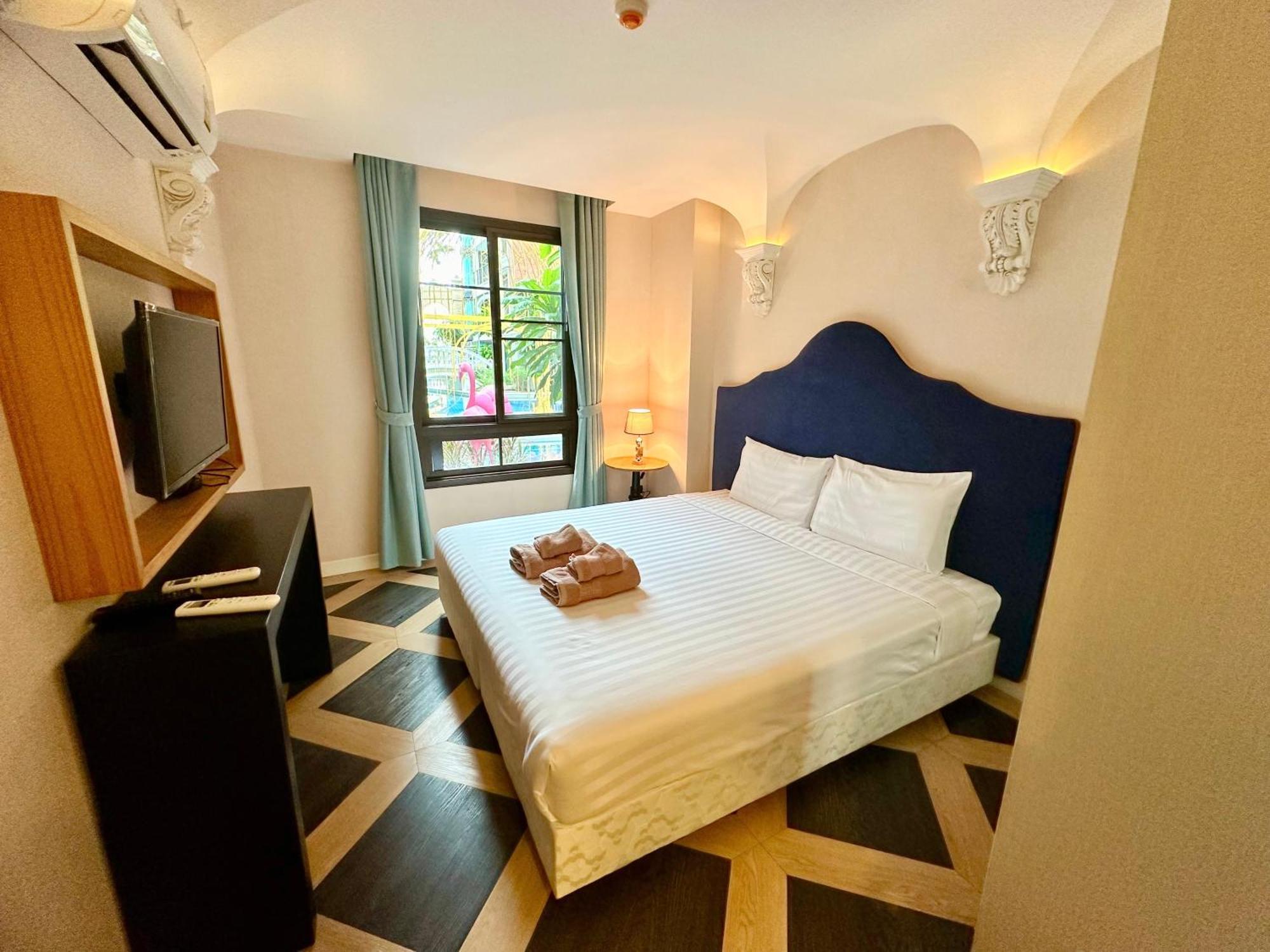 Espana Resort Jomtien Beach Pattaya Екстер'єр фото